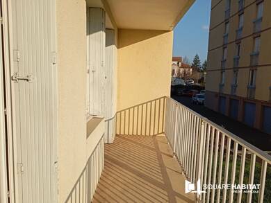 Appartement à vendre 115 000 € 3 pièces 2 chambres 67 m² RDC Brives Charensac 43700