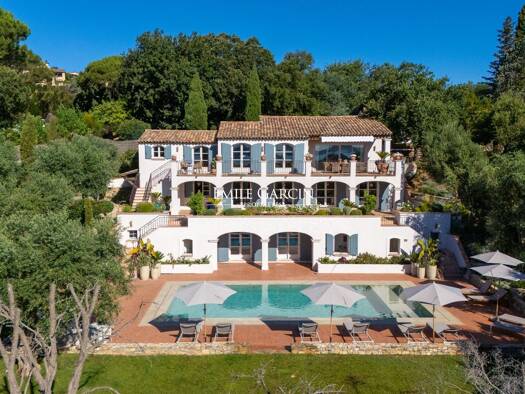 Villa à vendre 4 990 000 € 4 pièces 6 chambres 345 m² 1 783 m² de terrain Grimaud 83310