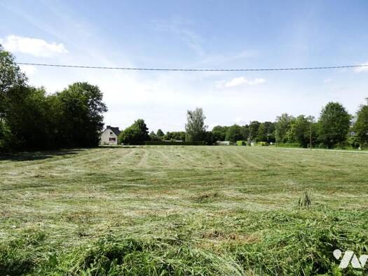 Terrain constructible à vendre 32 400 € 1 372 m² de terrain Saint-Laurent-sur-Oust 56140