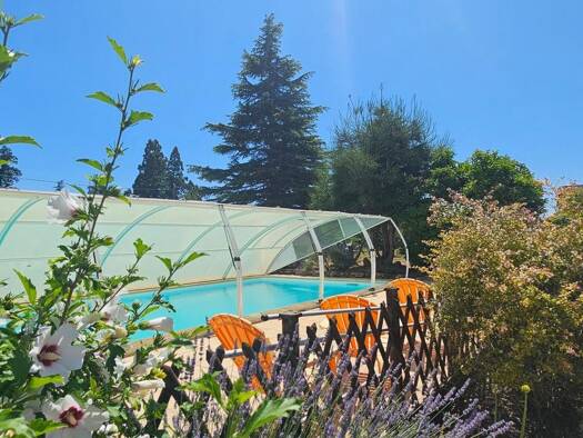Maison à vendre 310 000 € 7 pièces 4 chambres 210 m² 5 136 m² de terrain La Roche-Rigault 86200