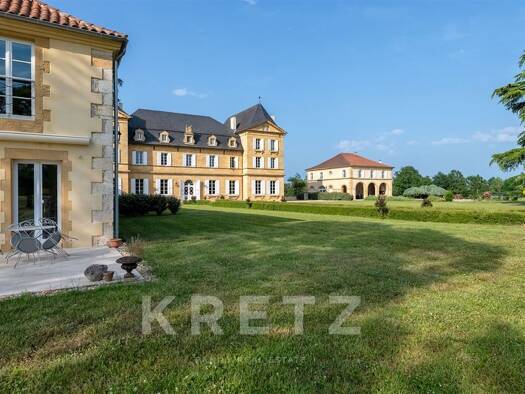 Appartement à vendre 275 000 € 2 pièces 1 chambre 48,5 m² Étage 1/1 Bergerac 24100