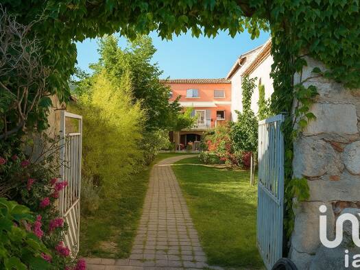Maison à vendre 280 000 € 12 pièces 4 chambres 170 m² 480 m² de terrain Donzère 26290