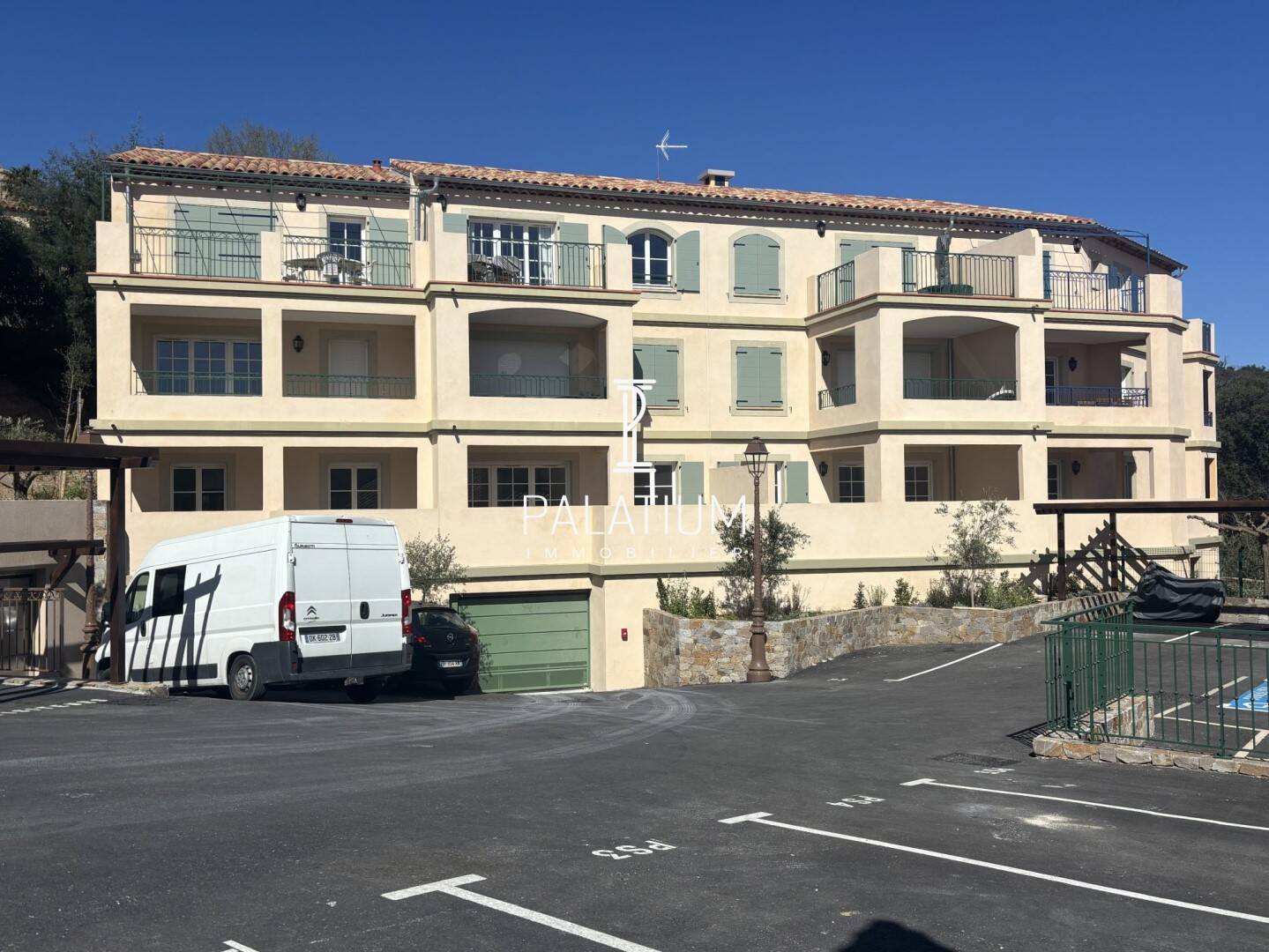 Maison à vendre, 77m², GRIMAUD