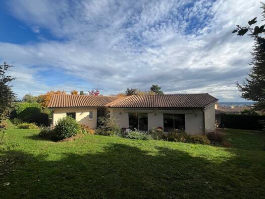 Maison de plain-pied à vendre 630 000 € 7 pièces 5 chambres 190 m² 1 000 m² de terrain Gleizé 69400