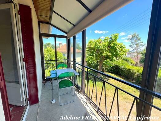 Maison à vendre 142 000 € 5 pièces 3 chambres 74 m² 606 m² de terrain Charolles 71120