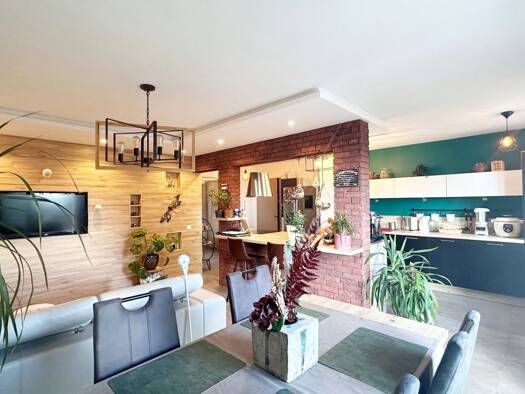 Appartement à vendre 375 000 € 3 pièces 2 chambres 76 m² 4ème étage La Roche sur Foron 74800