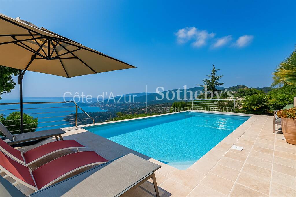 Maison à vendre, 171m², RAYOL CANADEL SUR MER