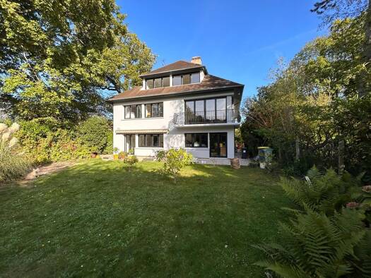 Maison à vendre 1 810 000 € 10 pièces 6 chambres 340 m² 779 m² de terrain Vaucresson 92420