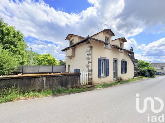 Maison à vendre 137 000 € 3 pièces 2 chambres 56 m² 284 m² de terrain Crandelles 15250