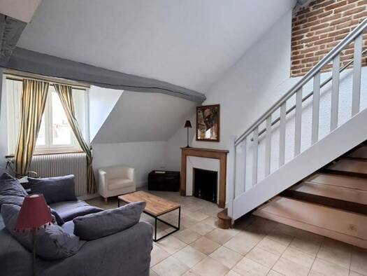 Duplex à louer 800 € 2 pièces 1 chambre 36,5 m² 3ème étage Ville Sud Ouest Fontainebleau 77300