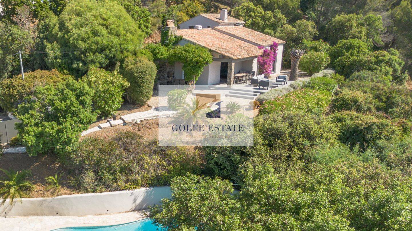 Maison à vendre, 133m², LA CROIX VALMER