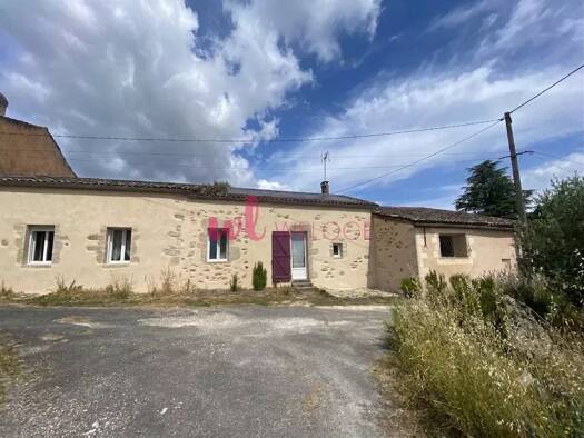 Maison de plain-pied à vendre 340 000 € 10 pièces 3 chambres 200 m² 5 000 m² de terrain Plassac 33390