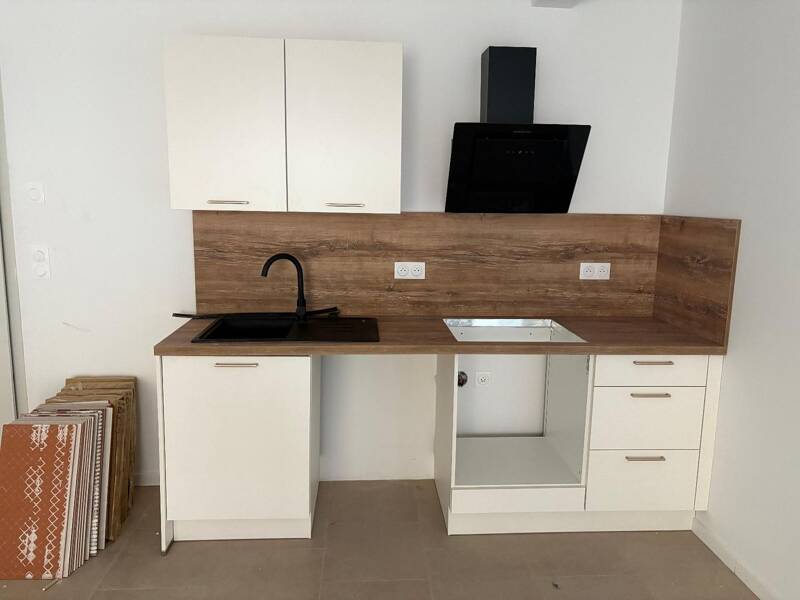 Maison à louer, 51m², POURRIERES