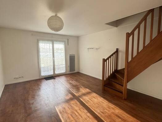 Duplex à louer 1 300 € 5 pièces 4 chambres 99,5 m² 4ème étage Brétigny-sur-Orge 91220