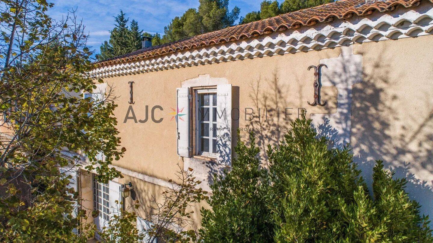 Maison à vendre, 241m², MAUSSANE LES ALPILLES