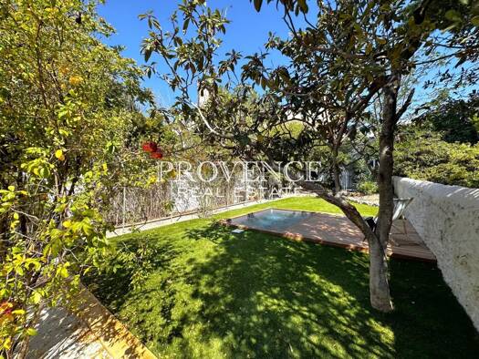 Maison à louer 4 850 € 4 pièces 3 chambres 161 m² Périer Marseille 8ème arrondissement 13008