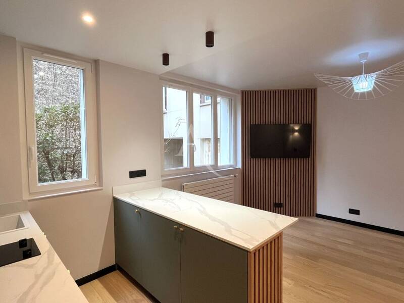 Maison à louer, 21m², PARIS 16E