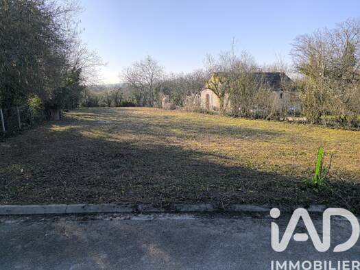 Terrain constructible viabilisé à vendre 46 800 € 1 607 m² de terrain Ablancourt 51240