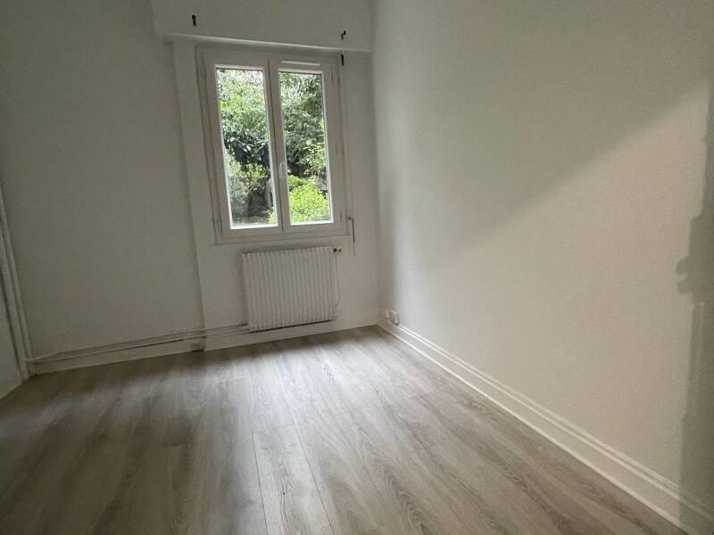 Maison à louer, 11m², PARIS 16E