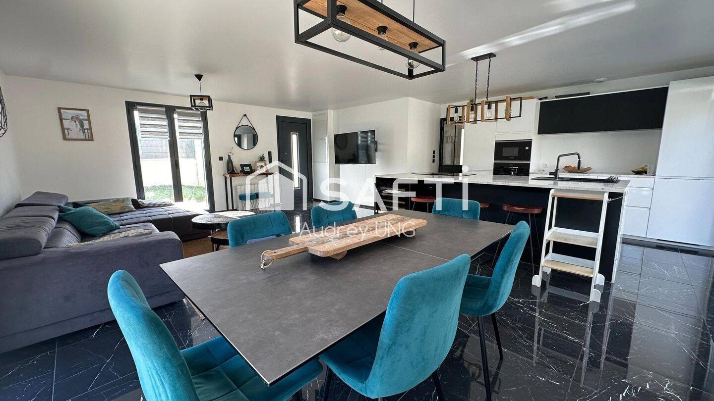 Maison à vendre, 105m², FARGUES SAINT HILAIRE