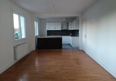 Maison à louer 1 568 € 5 pièces 4 chambres Cenon 33150