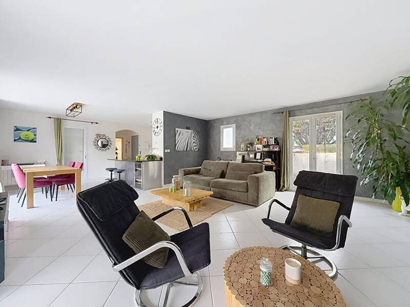 Maison à vendre, 121m², AUBAGNE