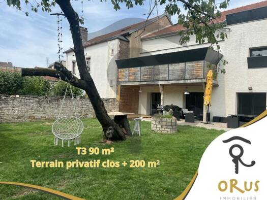 Appartement à vendre - Première occupation 235 000 € 3 pièces 2 chambres 90 m² RDC/2 Centre Sud Vesoul 70000