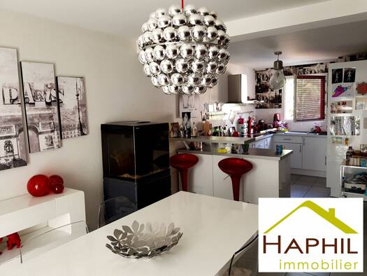 Maison à vendre - Première occupation 227 000 € 4 pièces 3 chambres 87,8 m² 439 m² de terrain Pôle d'Activités Charles Beauhaire Nord Saint-Jean-de-la-Ruelle 45140