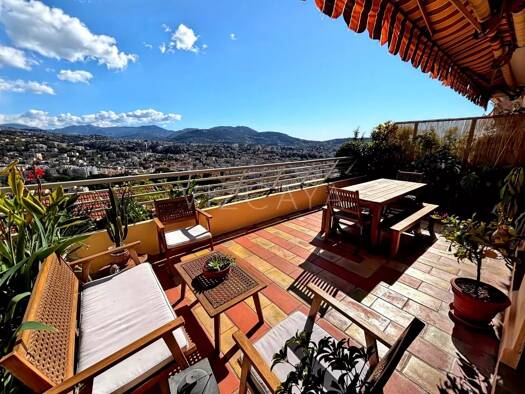 Appartement à louer 1 390 € 2 pièces 1 chambre 45,4 m² 2ème étage Mantega Nice 06100