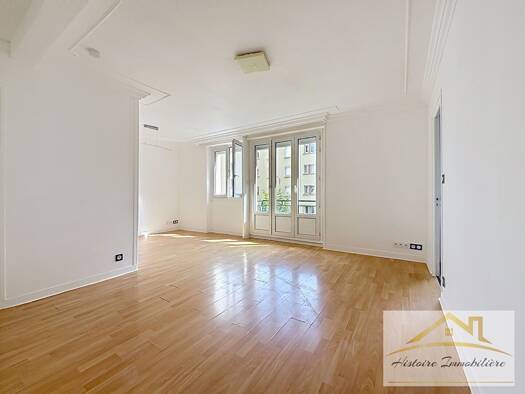 Appartement à vendre 168 500 € 3 pièces 2 chambres 60,16 m² Étage 2/5 Centre Brest 29200
