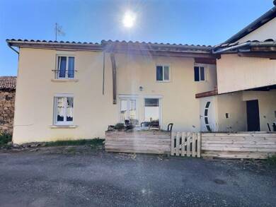 Maison à vendre 131 000 € 4 pièces 2 chambres 86 m² 183 m² de terrain Cluny 71250