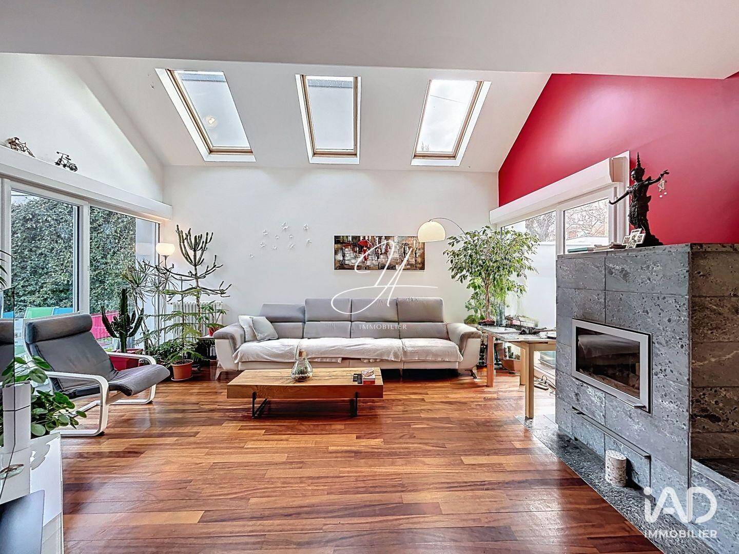 Maison à vendre, 193m², SAINT MAUR DES FOSSES