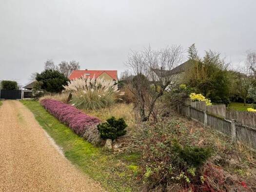 Terrain constructible viabilisé à vendre 299 999 € 500 m² de terrain Orgeval 78630