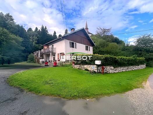 Maison à vendre 247 000 € 4 pièces 2 chambres 116 m² 1 380 m² de terrain Indevillers 25470