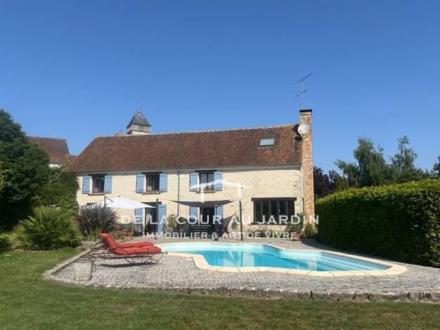 Ferme à vendre 570 000 € 7 pièces 4 chambres 268 m² 3 419 m² de terrain Vaudoy en Brie 77141
