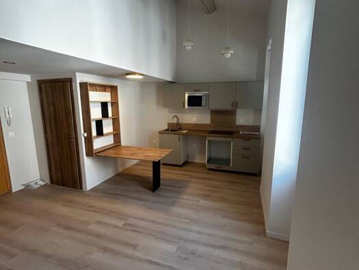 Appartement à vendre - Première occupation 155 000 € 2 pièces 1 chambre 32 m² Étage 1/1 Les Chartreux Marseille 4ème arrondissement 13004