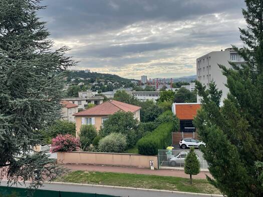 Appartement à vendre 242 000 € 3 pièces 2 chambres 80 m² 1er étage Est Saint Priest en Jarez 42270