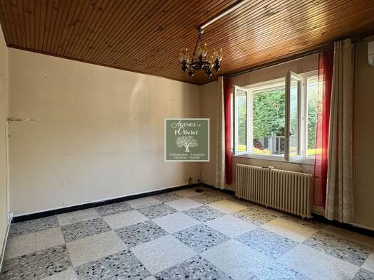 Maison à vendre 230 000 € 4 pièces 2 chambres 79,22 m² 106 m² de terrain Montplaisir Sud Arles 13200