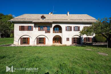 Maison à vendre 997 000 € 14 pièces 7 chambres 354 m² 4 473 m² de terrain Savines le Lac 05160