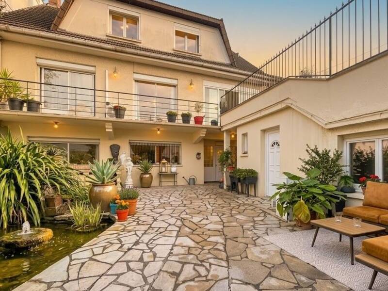 Maison à vendre, 300m², SAINT MAUR DES FOSSES