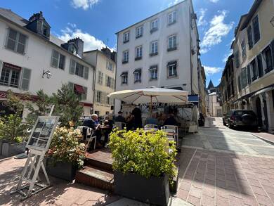 Local commercial à vendre 396 000 € 130 m² de surface de vente Pau 64000
