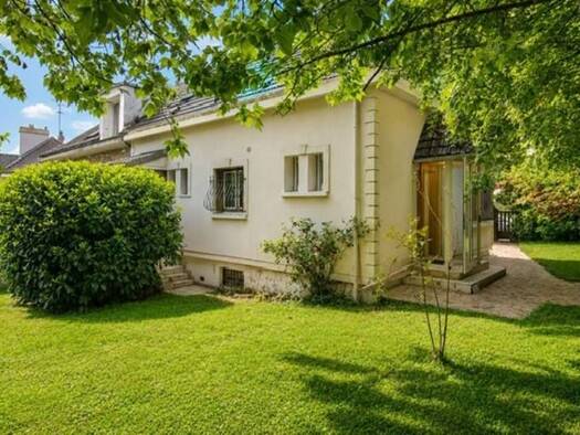 Maison à vendre 572 000 € 5 pièces 4 chambres 122 m² 450 m² de terrain Saint-Cyr-l'École 78210