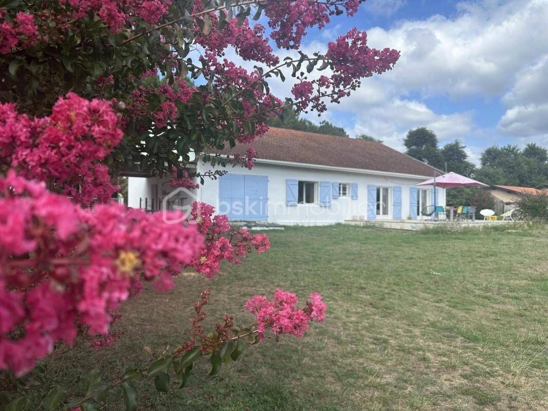 Maison à vendre, 140m², SAINT GEOURS DE MAREMNE