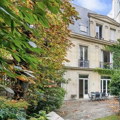 Hôtel particulier à vendre 7 200 000 € 10 pièces 6 chambres 388 m² 125 m² de terrain Paris 16ème 75016