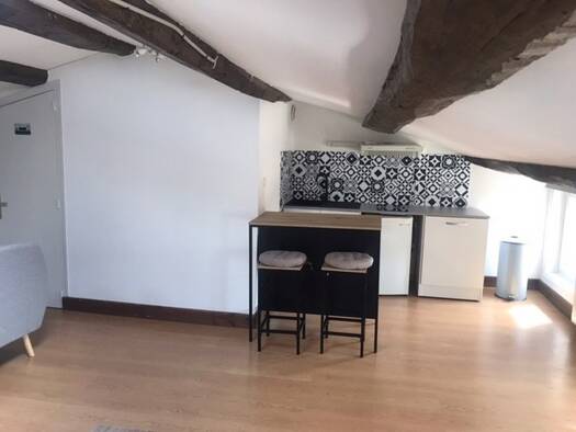 Appartement à vendre 73 440 € 1 pièce 32 m² Étage 3/3 Centre Ville Nord Rochefort 17300