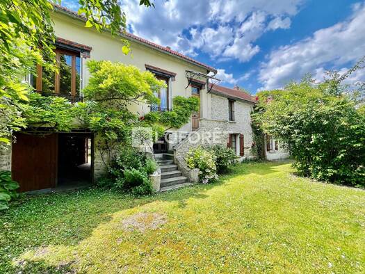 Maison de plain-pied à vendre 395 000 € 7 pièces 4 chambres 175 m² 728 m² de terrain Milly la Foret 91490