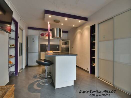 Maison de ville à vendre 159 500 € 6 pièces 3 chambres 117 m² 270 m² de terrain Montsûrs 53150