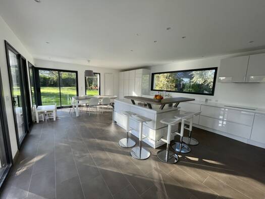 Maison à vendre 875 000 € 6 pièces 4 chambres 250 m² 2 980 m² de terrain Boullay-les-Troux 91470