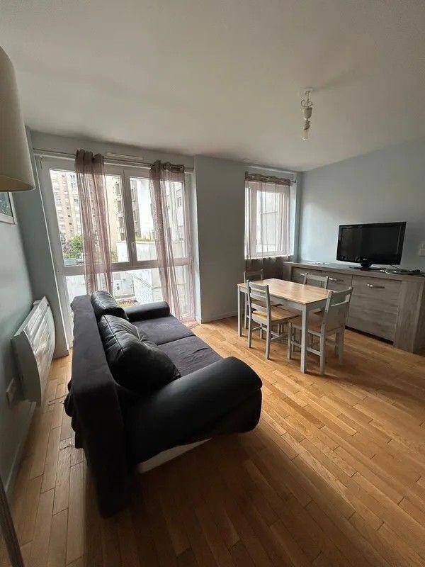 Maison à louer, 39m², COURBEVOIE