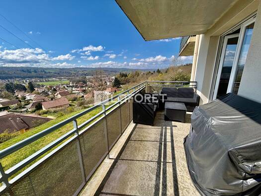 Appartement à vendre 178 000 € 3 pièces 2 chambres 71 m² RDC Centre Ouest La Tour-du-Pin 38110